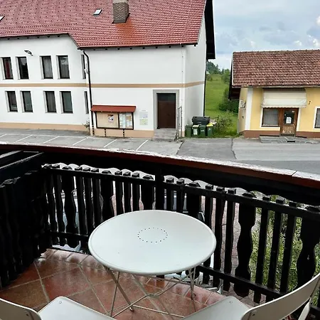 Nočitev z zajtrkom Karla's House