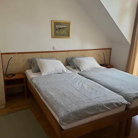 فندق مبيت وإفطار Karla's House 3*