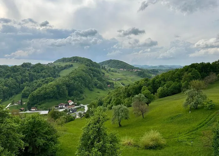 Karla's House 3* Dobje pri Planini